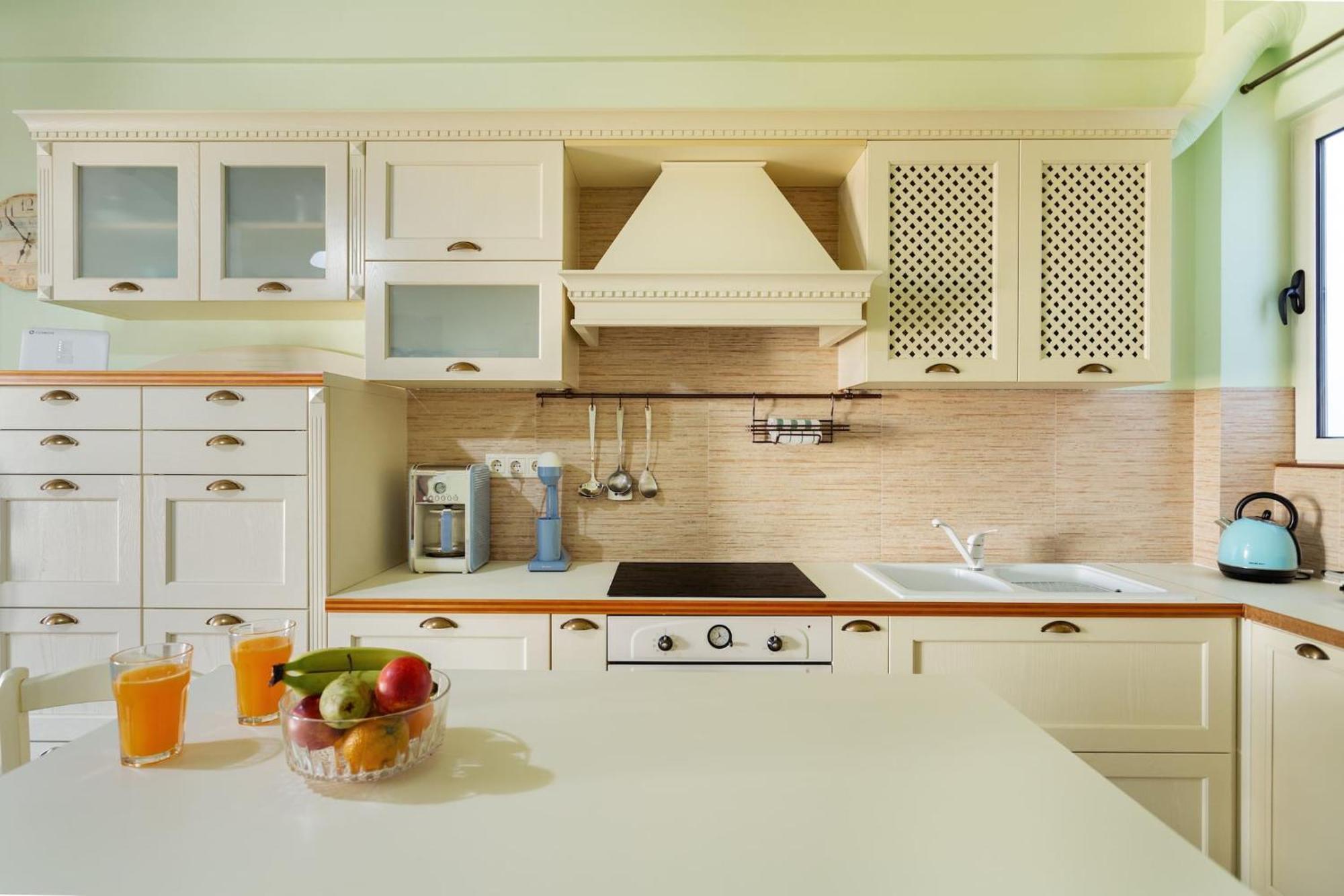 Bright, Calming Retreat With A Balcony Near Metro! Apartment Athens Luaran gambar